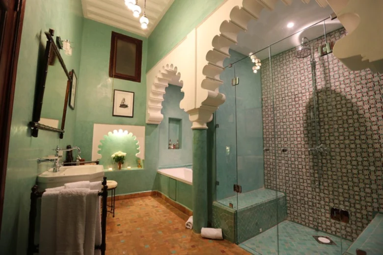 Book luxury riad room in Marrakech medina